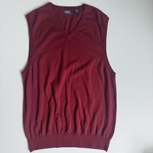 Izod Men's Maroon Sweater Vest Size Medium